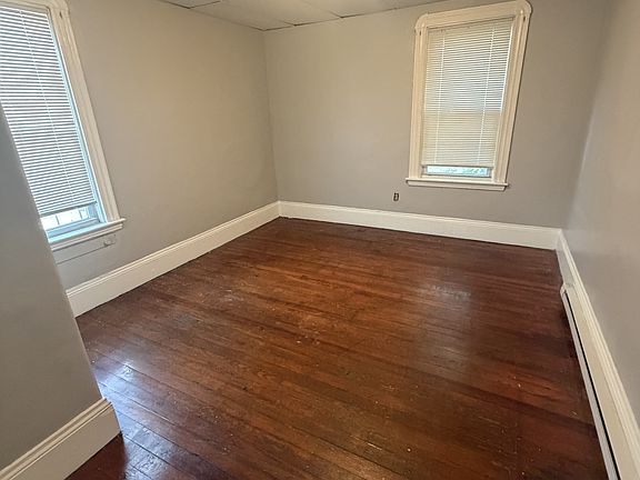 3rd image of 238 Davis St #2