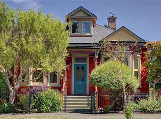 35 San Jose Ave, Victoria, BC V8V2C1