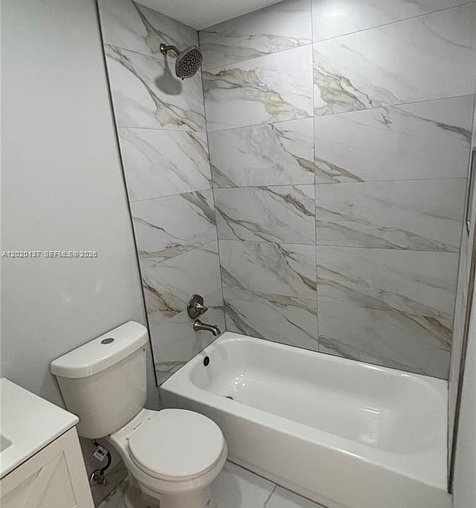 1st image of 20825 NE 8th Ct APT 204-19