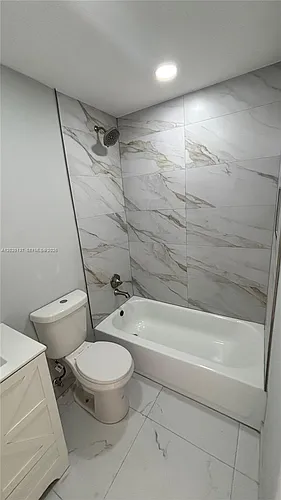 20825 NE 8th Ct Photo 1