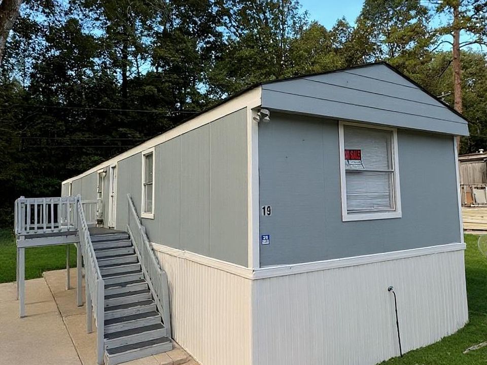 1st image of 19 Poole Cir