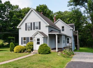 26 E Main St, Southborough, MA 01772