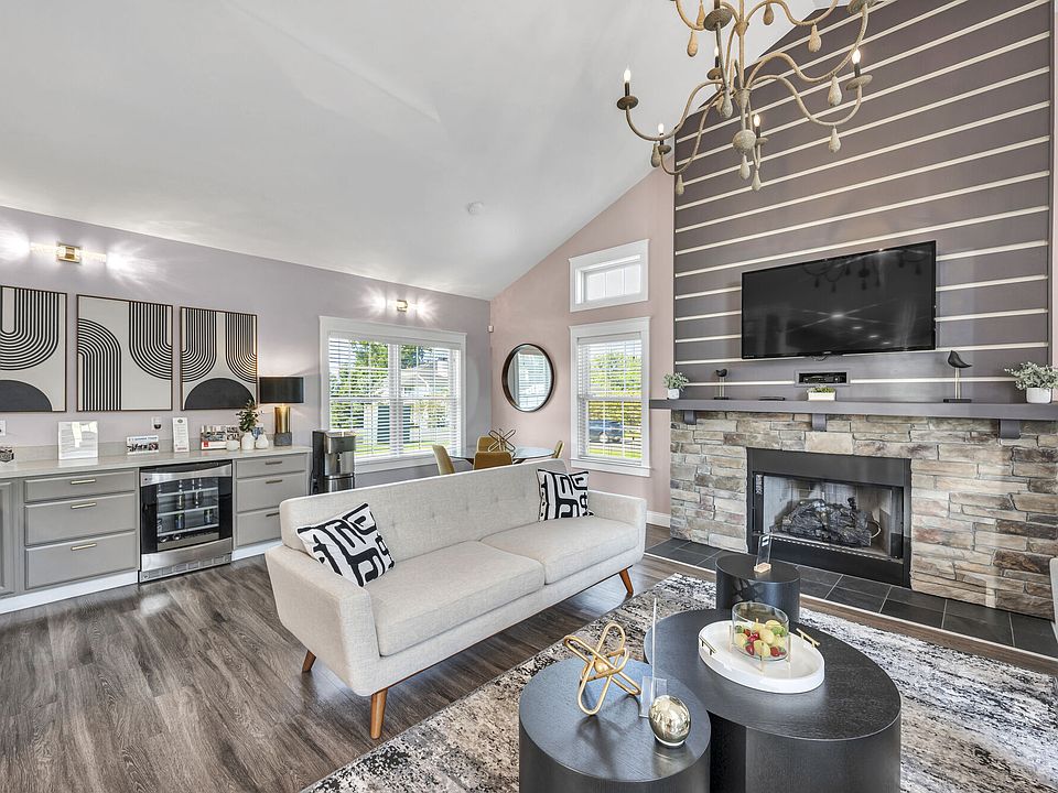 Resident Lounge w/Coffee Bar