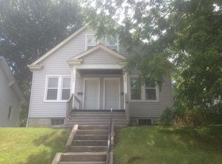 720 N 6th St, Saint Charles, MO 63301