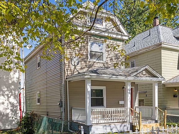 3rd image of 2424 Cudaback Ave