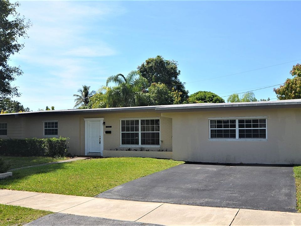 1st image of 9340 SW 181st St