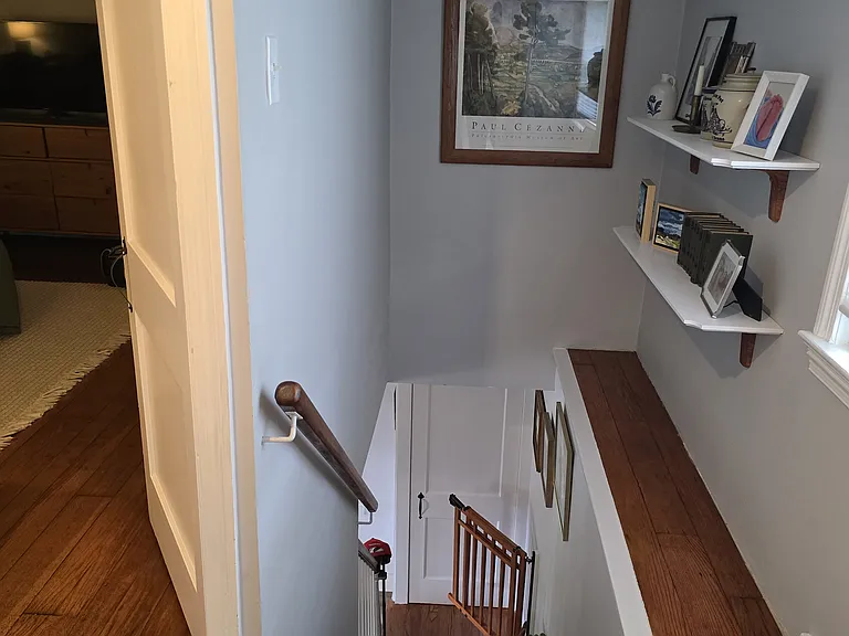 304 E Jefferson St — Photo 9