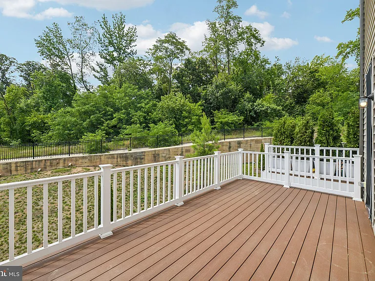 7202 Mountaineer Dr — Photo 33