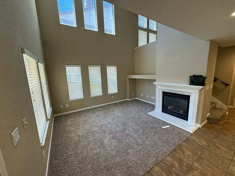 1679 Lone Oak Trl — Photo 3