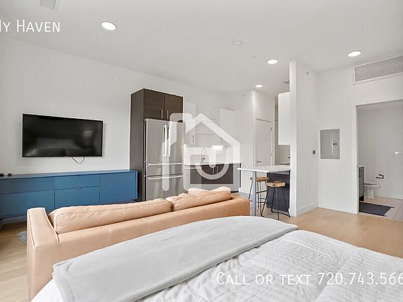 4th image of 2550 Lawrence St Building B-305