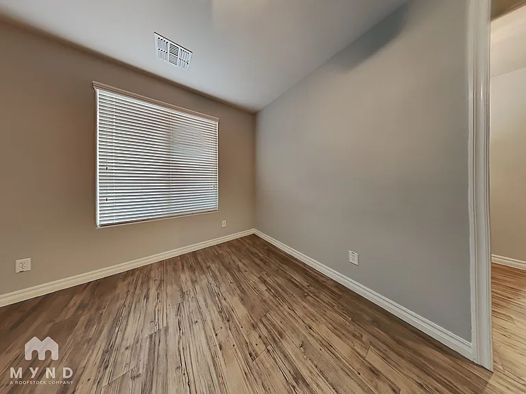 2458 E Anika Dr — Photo 9