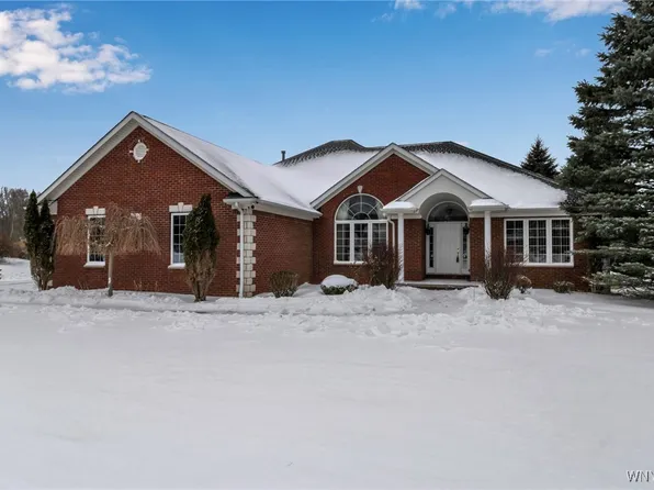 1343 Ransom Rd, Lancaster, NY 14086