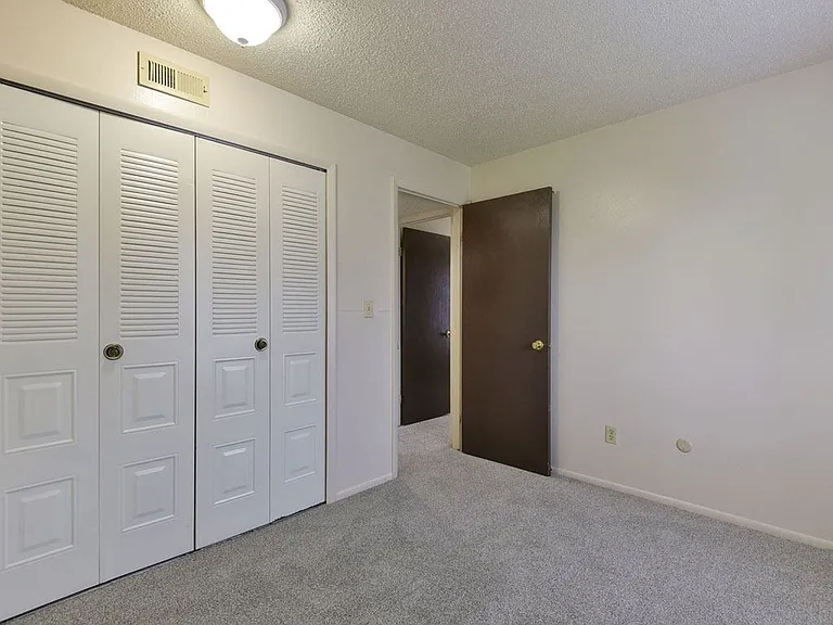 Old Monterey Apartments — Photo 40