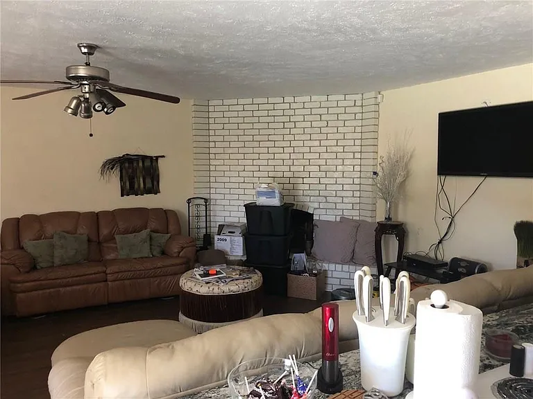 5228 Runyon Dr — Photo 10