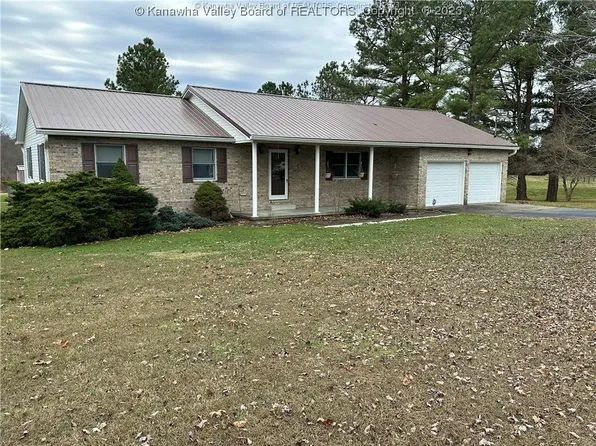 5884 Sandhill Rd, Point Pleasant, WV 25550