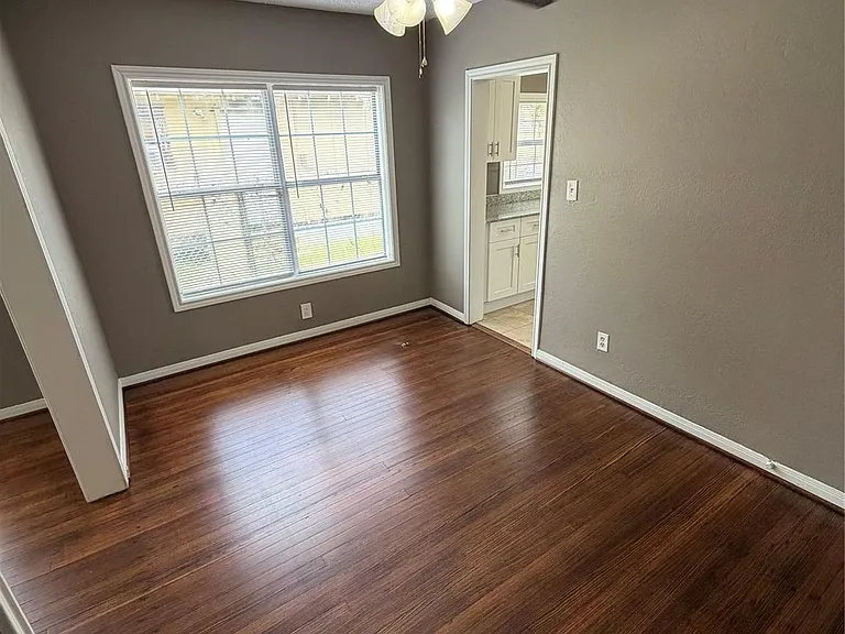 111 Inlane St — Photo 30