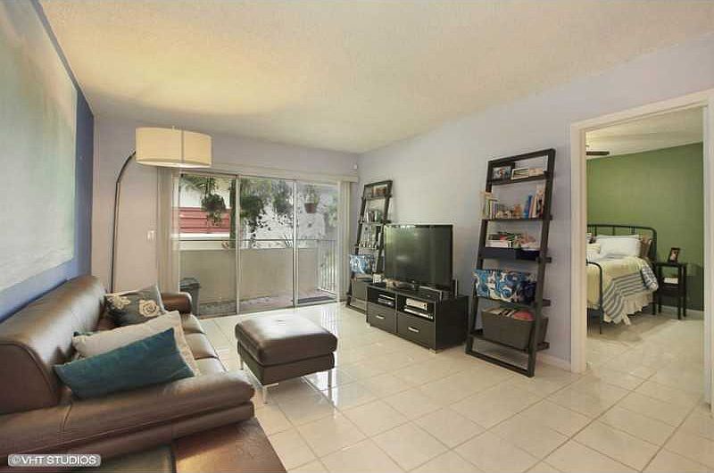 1st image of 1235 Mariposa Ave APT 3