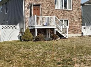 17 Valley St, Cumberland, RI 02864