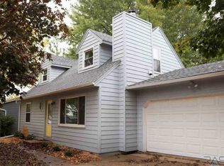 4416 E Oak St, Sioux Falls, SD 57103