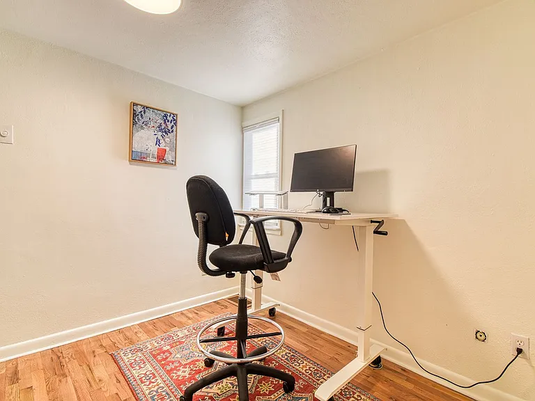 410 Pearl St — Photo 25