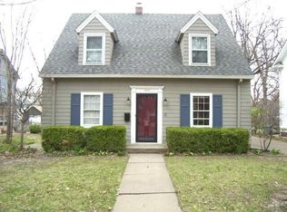 1414 SW Macvicar Ave, Topeka, KS 66604