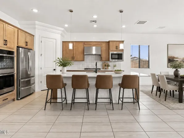 7527 N 84TH Avenue, Glendale, AZ 85305