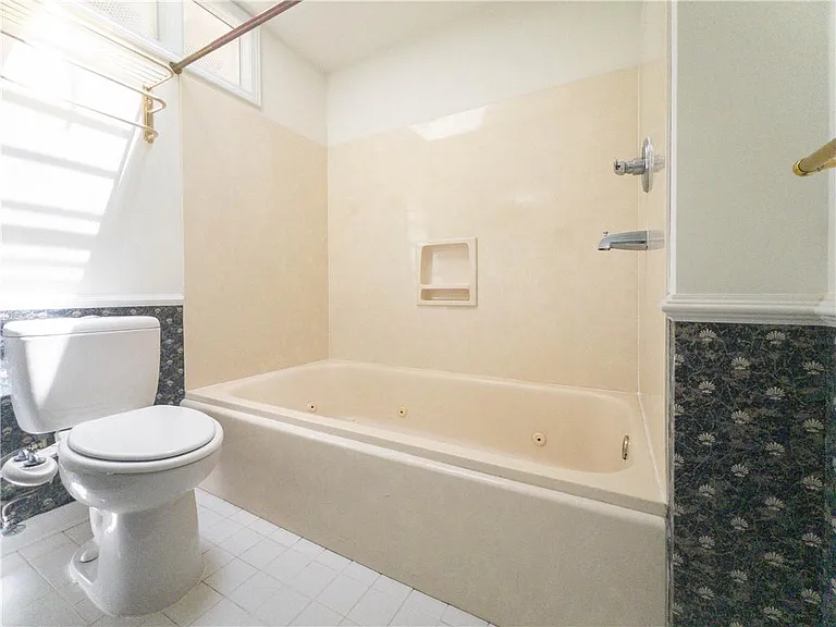 965 Millbrook Ct — Photo 21