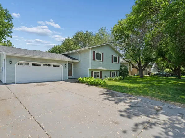 11116 Louisiana Ct E, Champlin, MN 55316