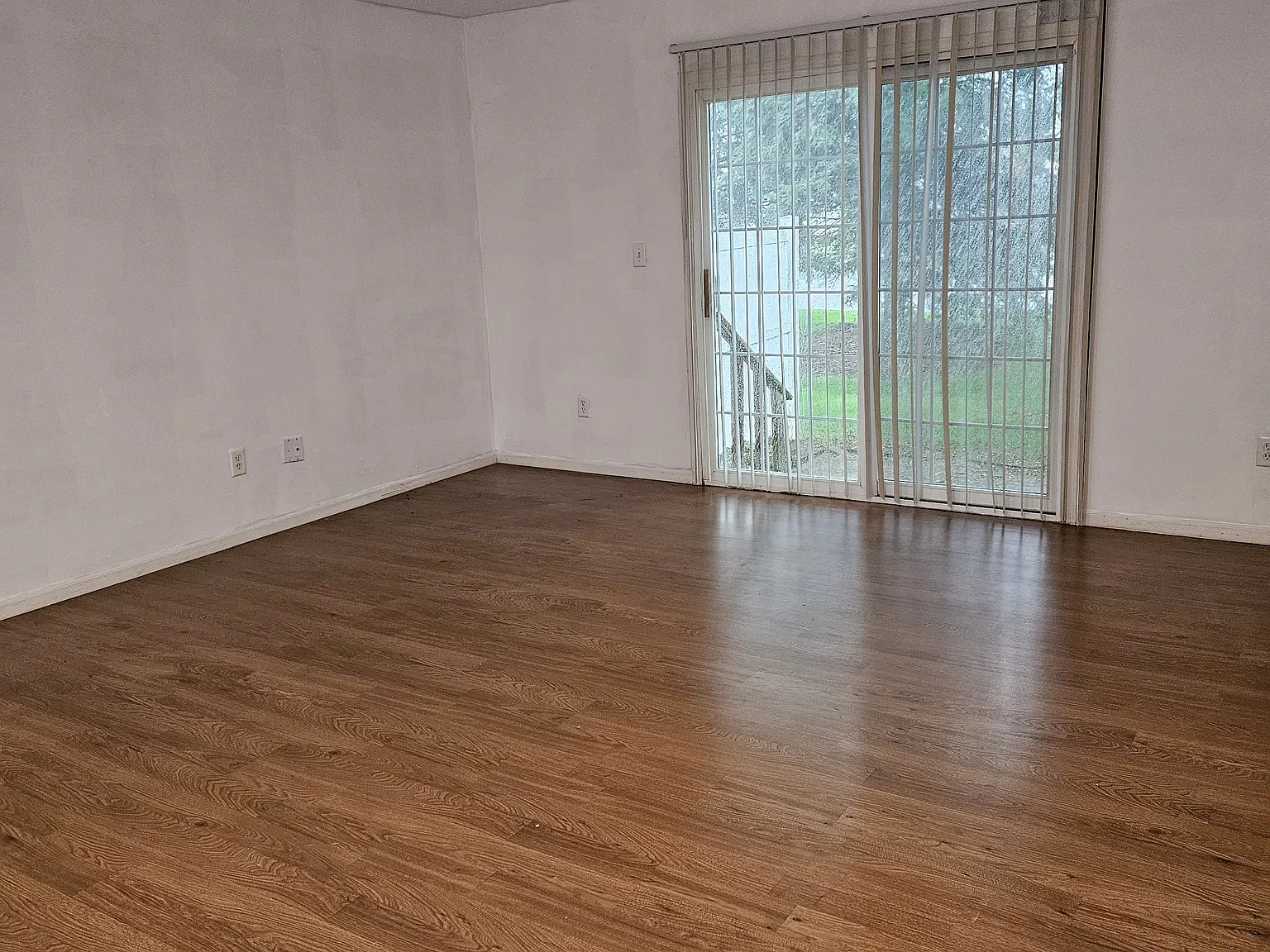 6737 Lagrange Dr — Photo 2