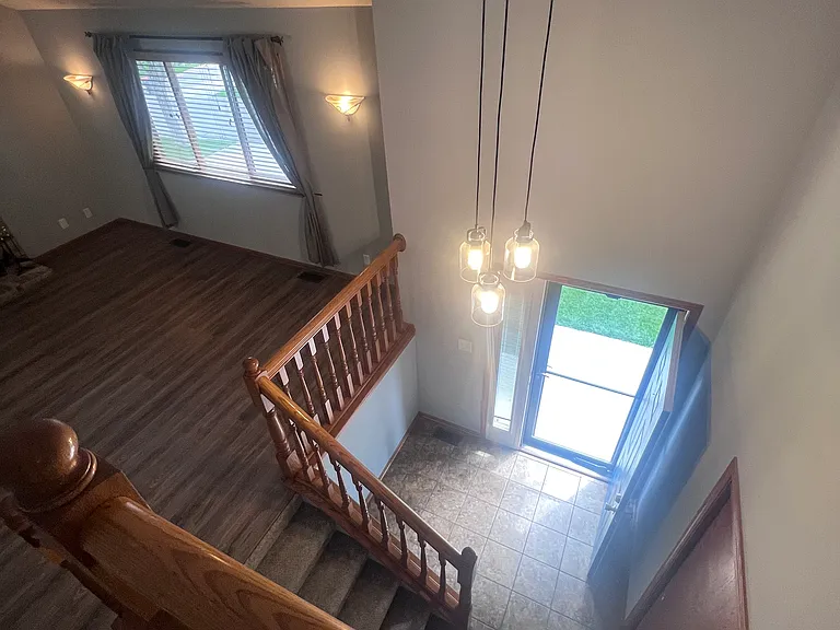 5417 S 78th St — Photo 3