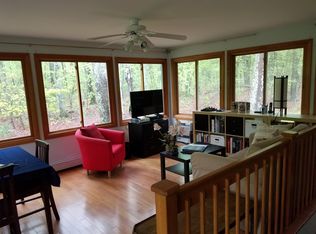 42 Walnut St, Upton, MA 01568