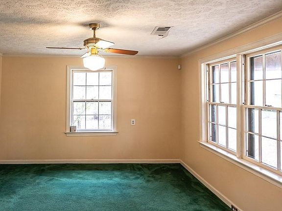 4th image of 4985 Gibbs Way