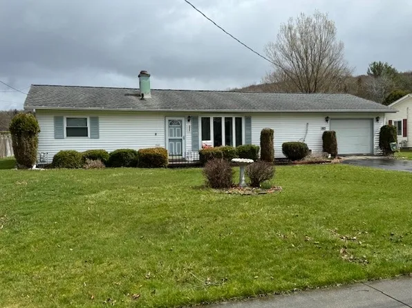 105 Williams Ave, Wellsville, NY 14895