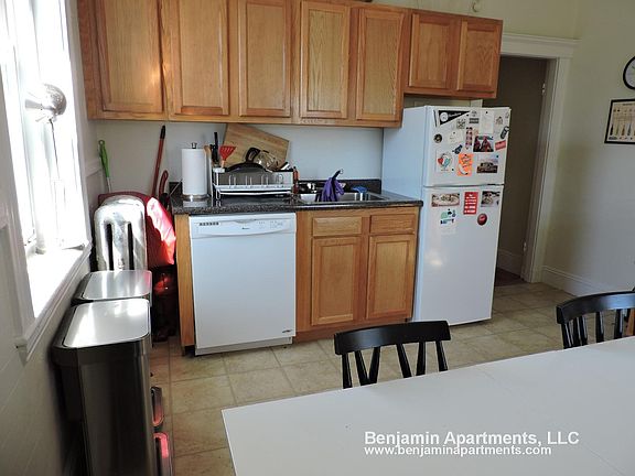 5th image of 9 Egremont Rd #13