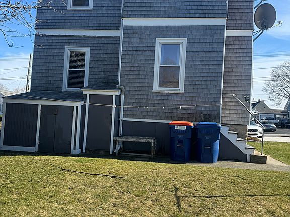 3rd image of 15-17 Clara St #1A