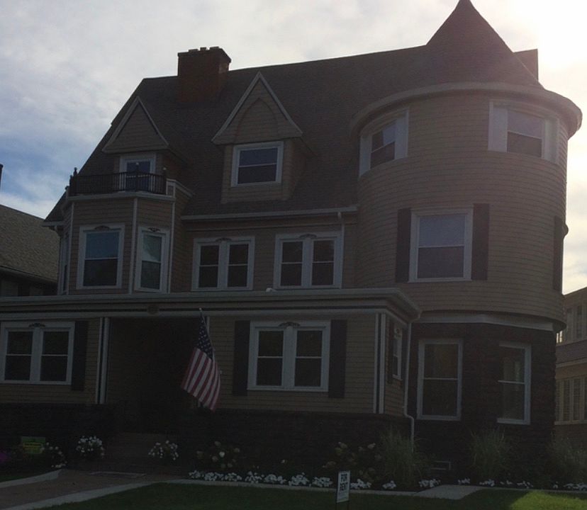 1st image of 626 Richmond Ave APT 1