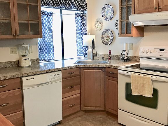 5th image of 5531 Axminster Dr