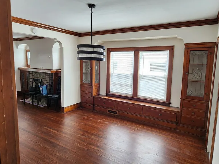 10705 Saint Mark Ave — Photo 14