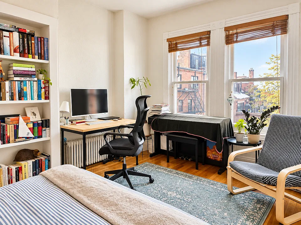 108 Myrtle St #10