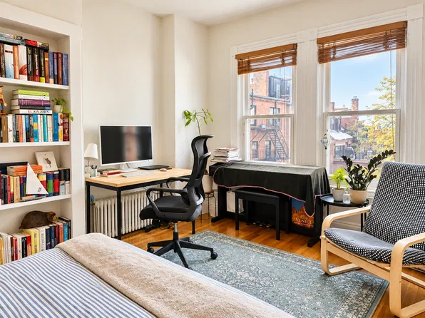 108 Myrtle St, Boston, MA