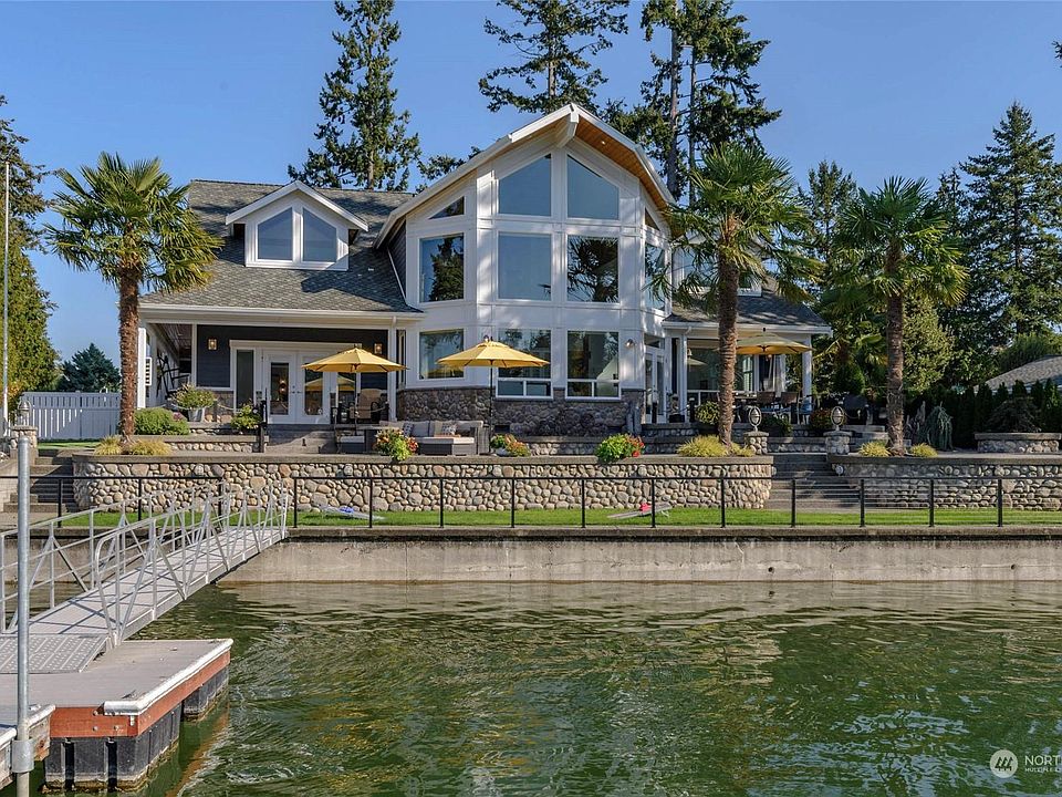 1st image of 2904 Horsehead Bay Dr NW