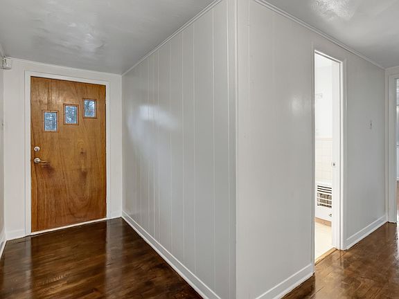 2nd image of 410 Shady Ln