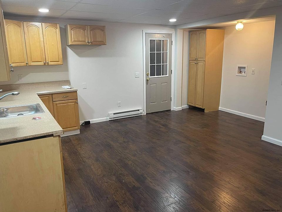 319 CHAPMAN Drive, Amsterdam, NY 12010 Zillow