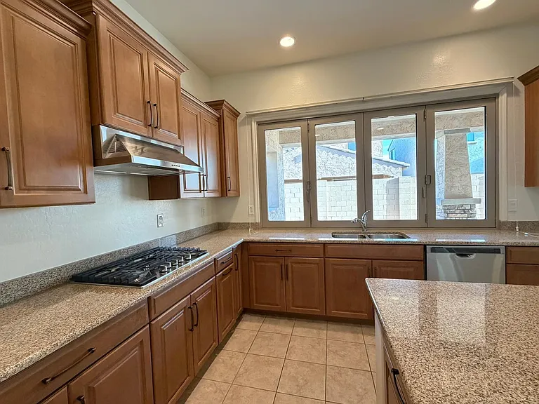 9541 E Theia Dr — Photo 10