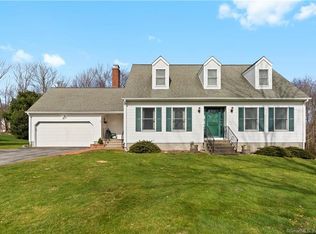 28 Michele Dr, Norwich, CT 06360