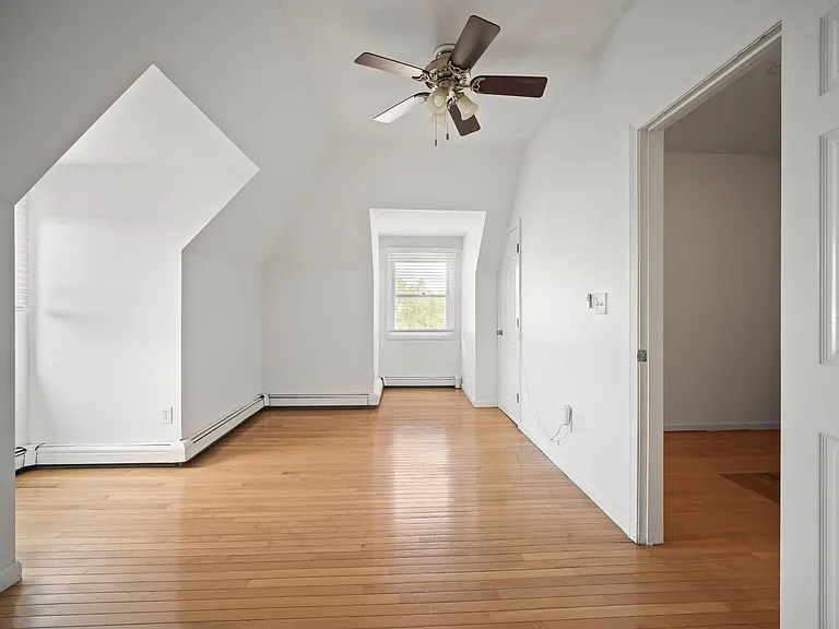 38 Pleasant St #6 — Photo 10