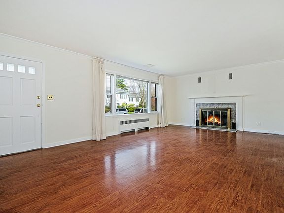 1 Wakefield Rd (006 OF 39) .JPG