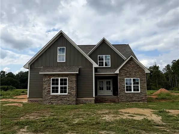 6663 River Rd, Fuquay Varina, NC 27526