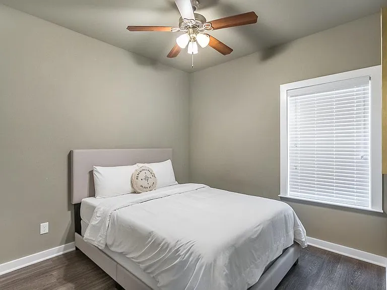 115 S Donelson St — Photo 13