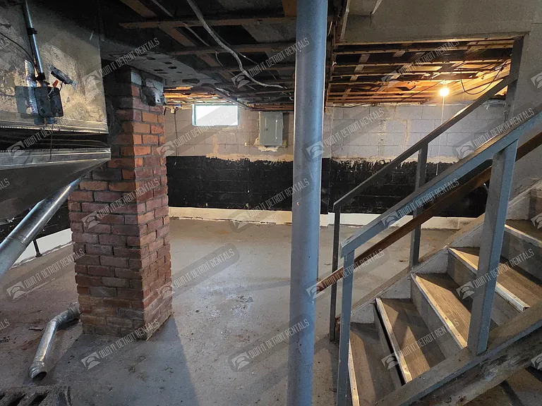 9245 Archdale St — Photo 27